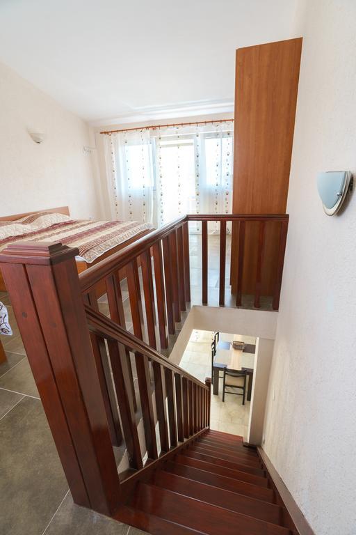 Apartments Lora Bar Exterior foto